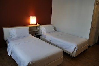 Circle Inn - Hotel & Suites