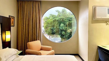 Circle Inn - Hotel & Suites