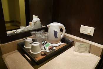 Circle Inn - Hotel & Suites