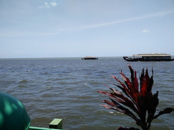 Illikkalam Lakeside Cottages