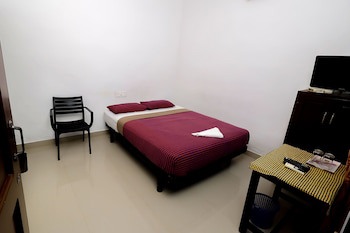 Illikkalam Lakeside Cottages
