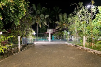 Illikkalam Lakeside Cottages