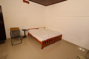 Illikkalam Lakeside Cottages