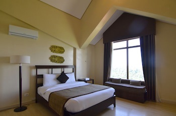 Crosswinds Resort Suites