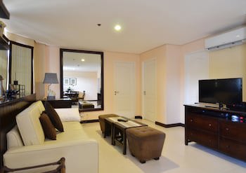 Crosswinds Resort Suites