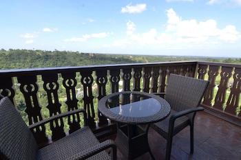 Crosswinds Resort Suites