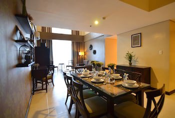 Crosswinds Resort Suites