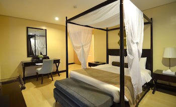 Crosswinds Resort Suites