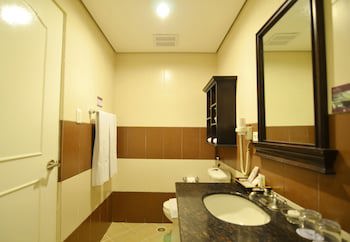 Crosswinds Resort Suites