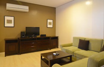 Crosswinds Resort Suites