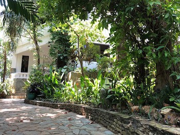 Argonauta Boracay Boutique Hotel With Apartments And Villas