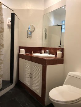 Argonauta Boracay Boutique Hotel With Apartments And Villas