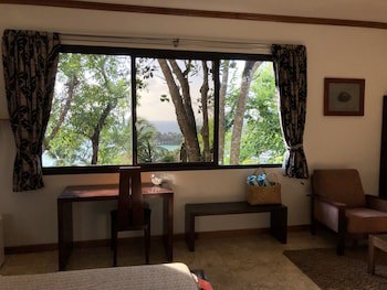 Argonauta Boracay Boutique Hotel With Apartments And Villas