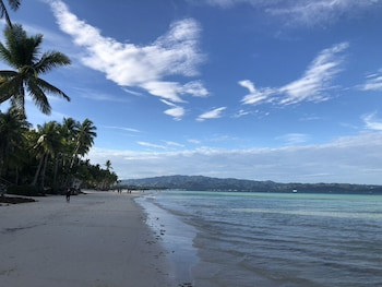 Argonauta Boracay Boutique Hotel With Apartments And Villas