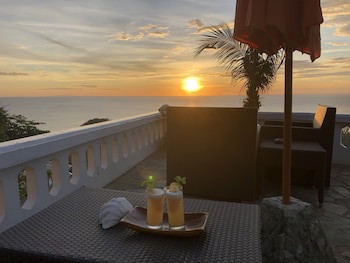 Argonauta Boracay Boutique Hotel With Apartments And Villas