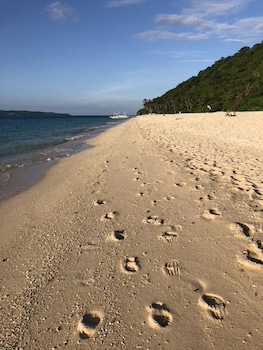 Argonauta Boracay Boutique Hotel With Apartments And Villas