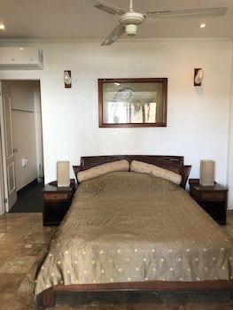 Argonauta Boracay Boutique Hotel With Apartments And Villas