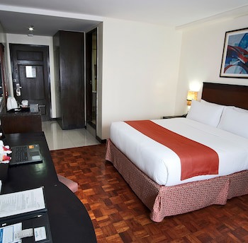 Fersal Hotel Neptune Makati