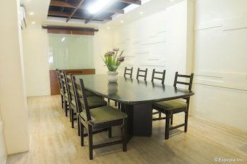 Fersal Hotel Neptune Makati