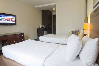 Fersal Hotel Neptune Makati
