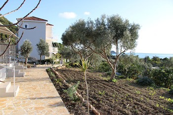 Oskars Studios & Apartments