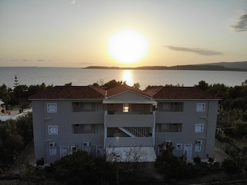 Oskars Studios & Apartments