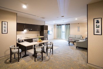 Awaliv International Hotel