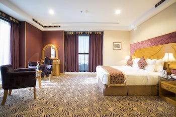 Awaliv International Hotel