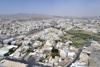 Awaliv International Hotel