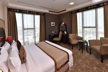 Awaliv International Hotel