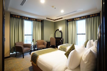 Awaliv International Hotel