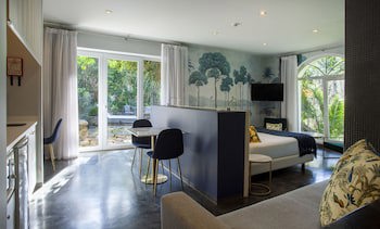 Casa Vela Boutique House