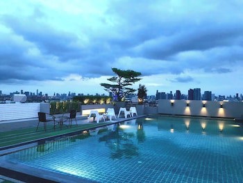 Bangkok Inter Place Hotel