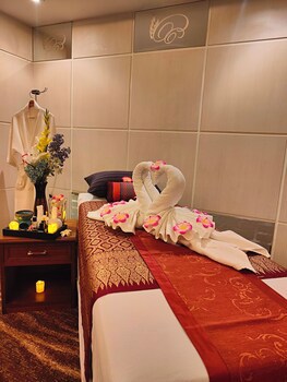 Bangkok Inter Place Hotel