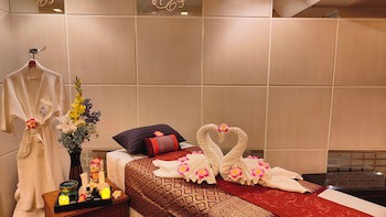 Bangkok Inter Place Hotel
