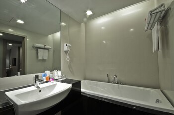 Ashlee Heights Hotel Patong