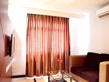 89 Hotel