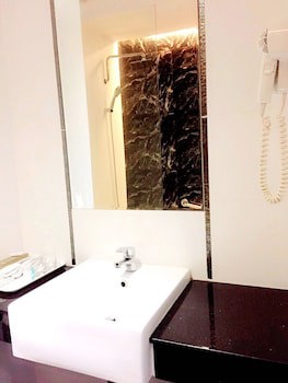 89 Hotel