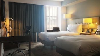 Doubletree By Hilton Lincoln
