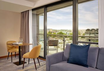 Doubletree By Hilton Lincoln