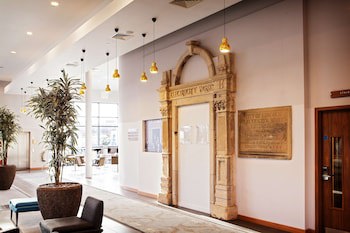 Doubletree By Hilton Lincoln