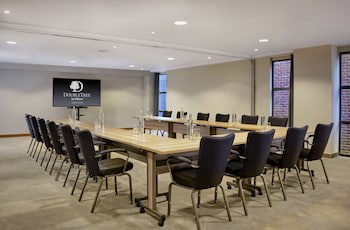 Doubletree By Hilton Lincoln