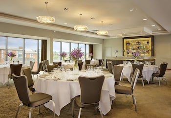 Doubletree By Hilton Lincoln