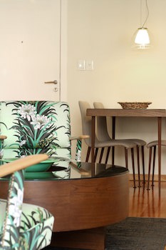 Art Suites & Gallery