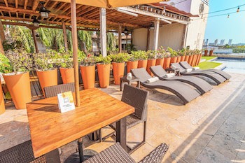Ghl Collection Armeria Real Hotel