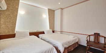 Crown Hotel Okinawa