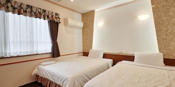 Crown Hotel Okinawa