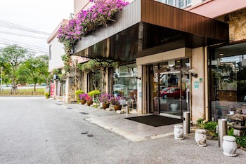 Crown Hotel Okinawa