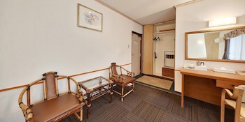Crown Hotel Okinawa