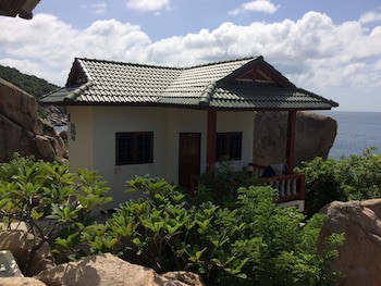Family Tanote Bay Resort